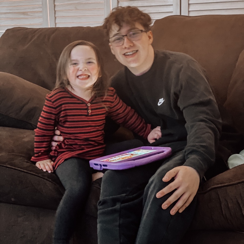 Meet your Posher, Rj